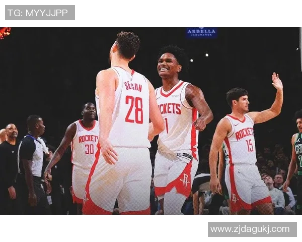 火箭队与凯尔特人精彩对决回顾3月1日比赛全程录像分析