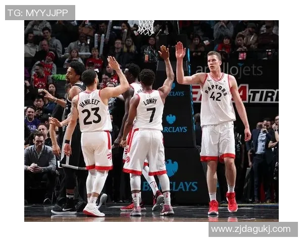 拉塞尔31分带不动状元，康宁汉姆张狂喂饼21+18，活塞挑落独行侠