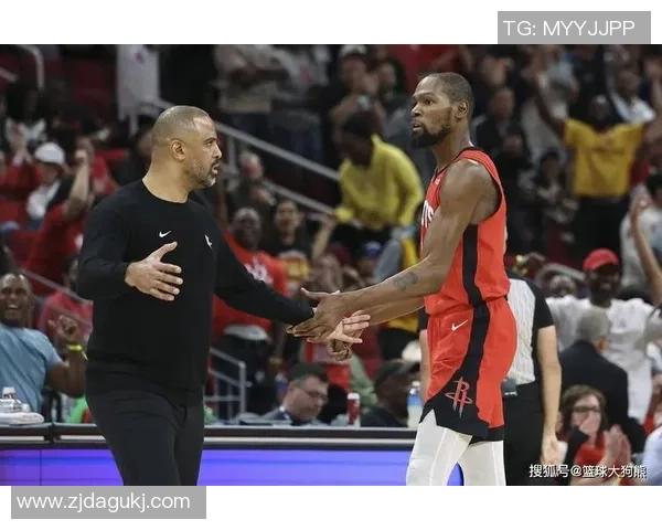 火箭最惨球员诞生！为练阿门，谢泼德频频折返跑，太不幸了！